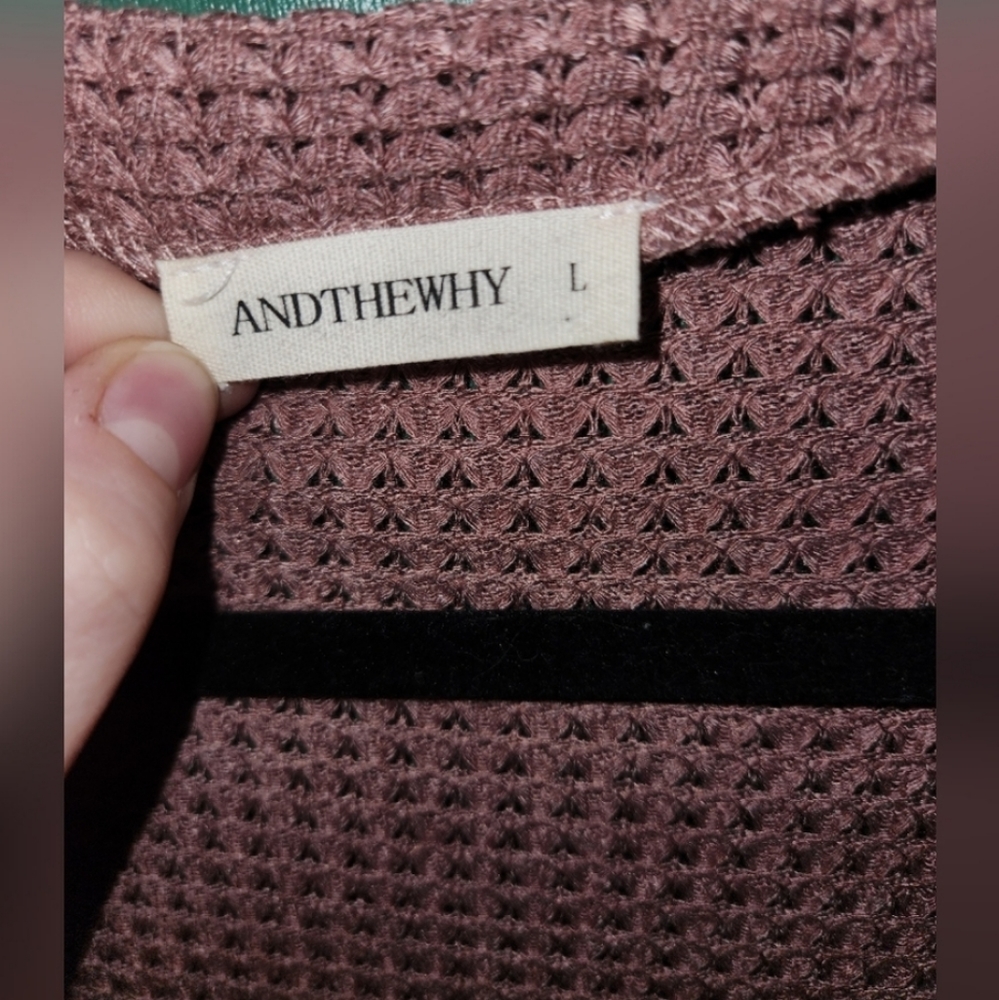 And the why L mauve waffle knit belle sleeve top - Picture 5 of 6